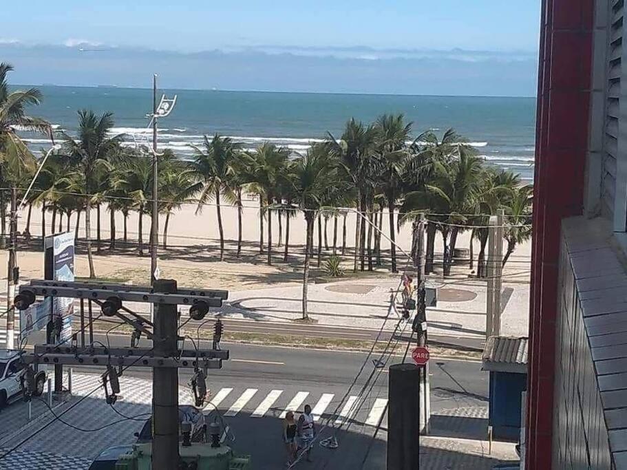Kitnet A 20 Metros Da Praia Praia Grande  Buitenkant foto